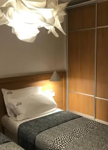 Riverside アパート